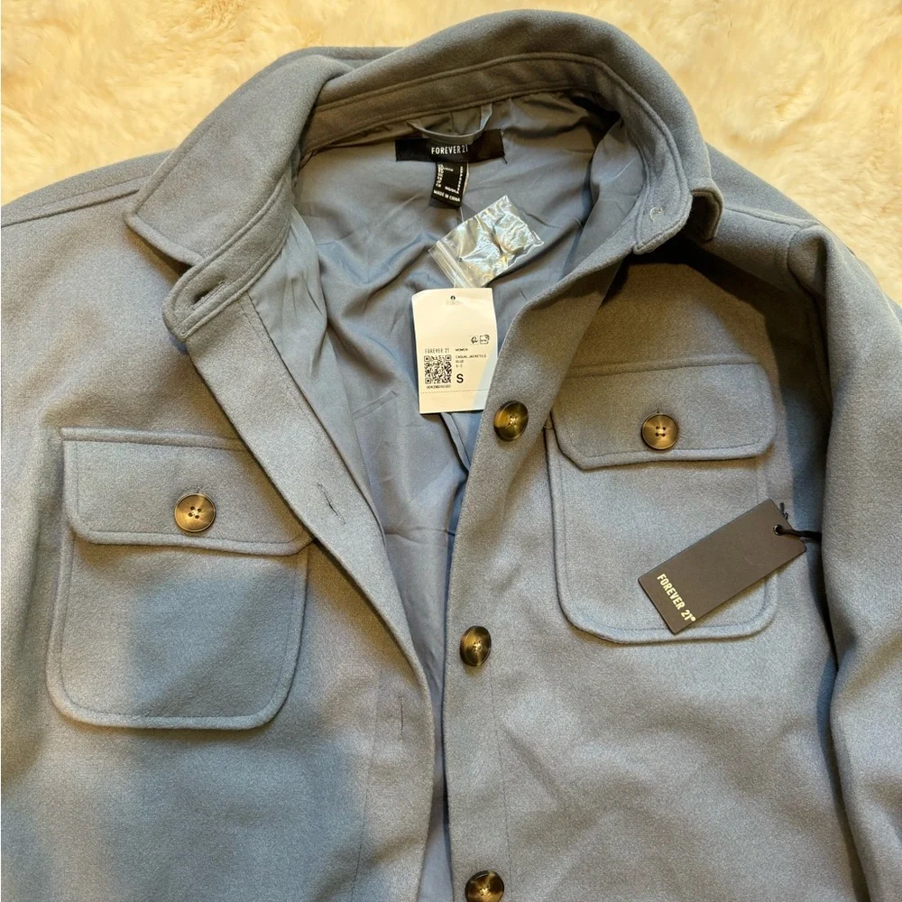 Shacket - Picture 3 of 3